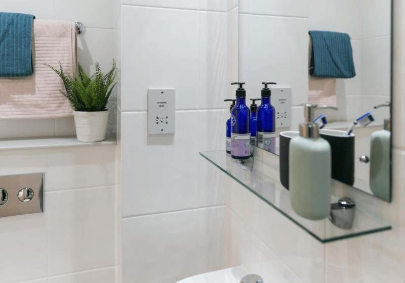 Student Only Studio Near Central London Apartment York