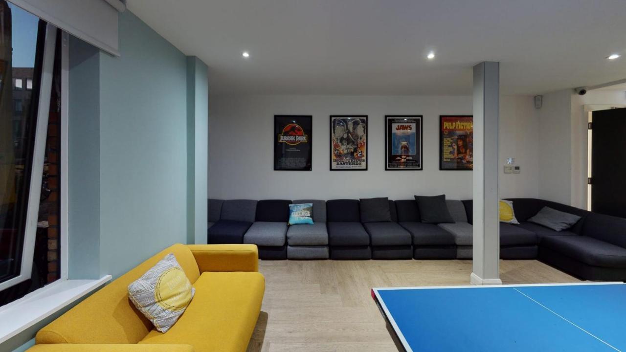 Student Only Studio Near Central London Apartemen *