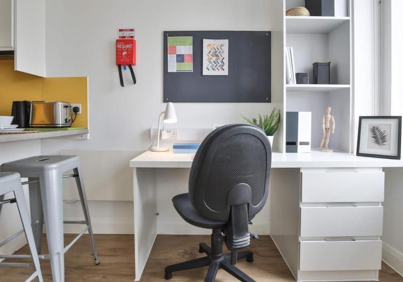 Student Only Studio Near Central London * York
